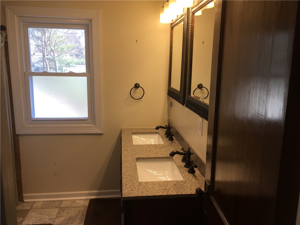 124 Dunning Avenue Webster, NY 14580 - Photo 13 of 22