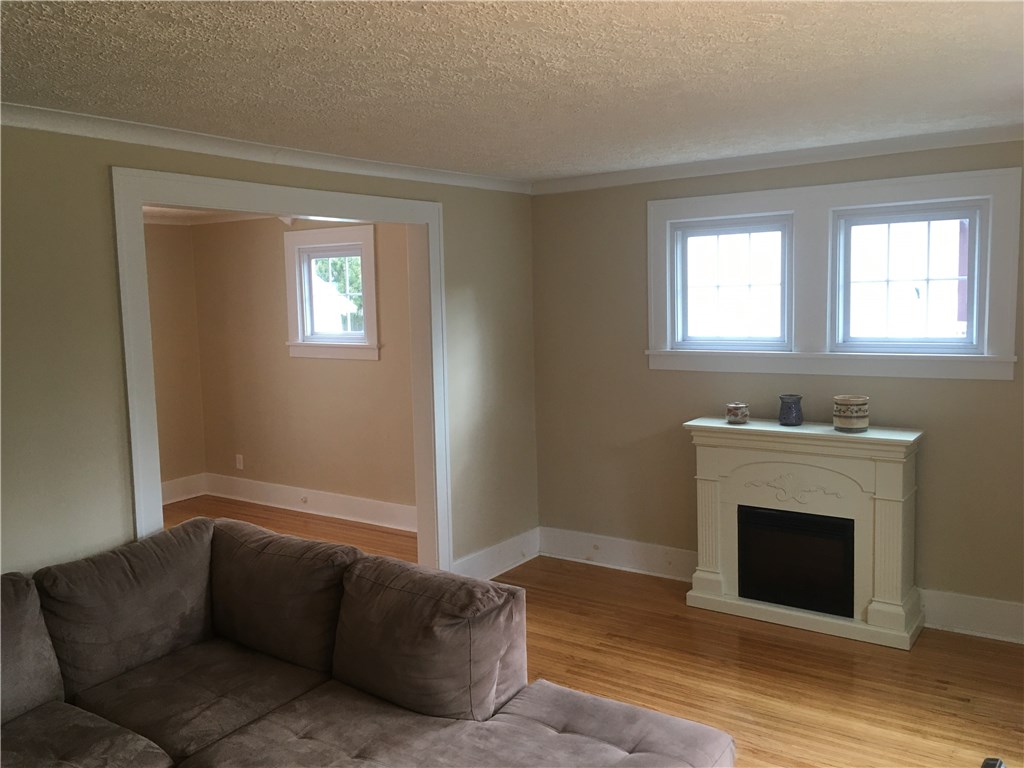 124 Dunning Avenue Webster, NY 14580 - Photo 2 of 22