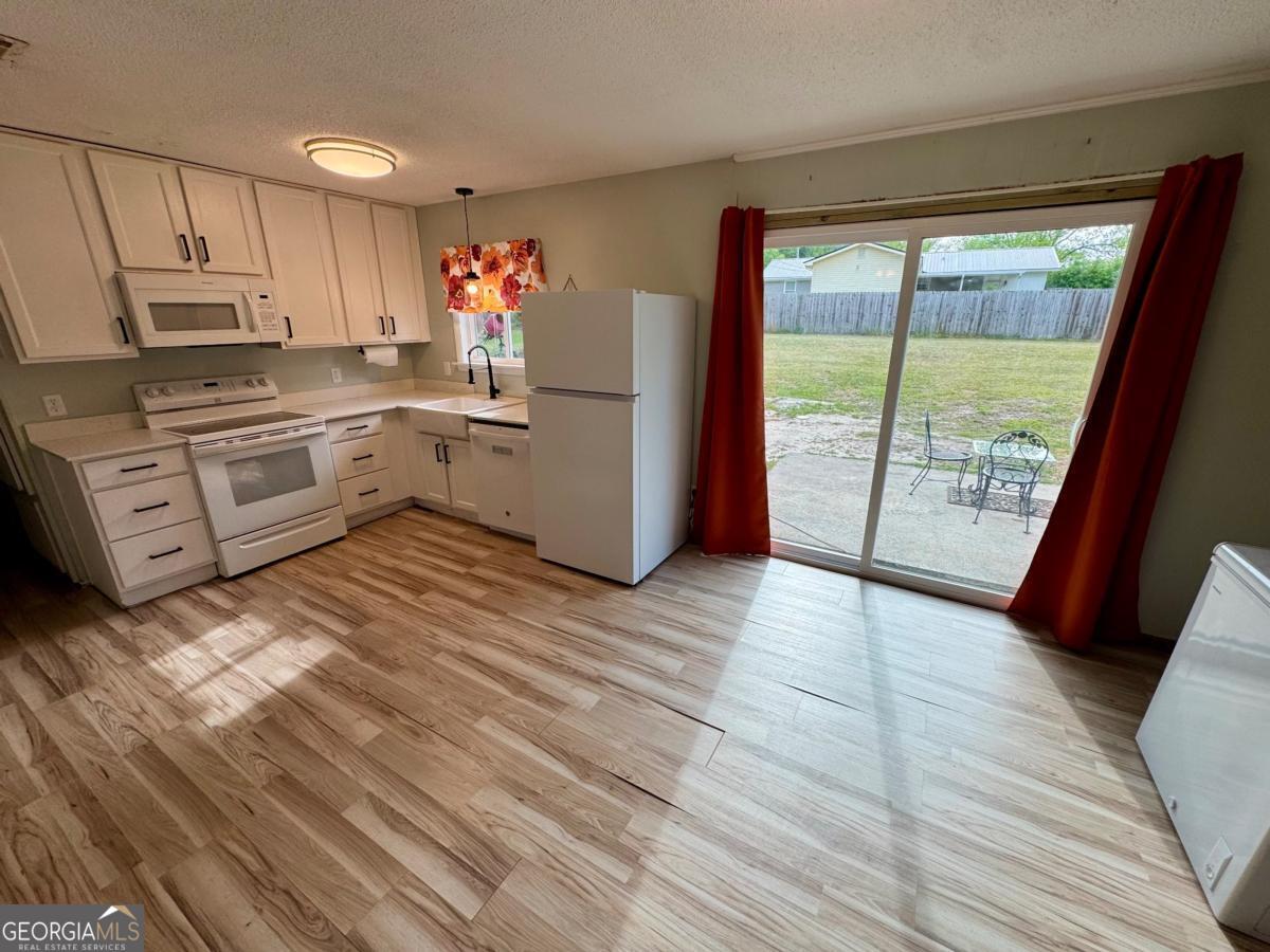 109 Hemlock Street Fitzgerald, GA 31750 - Photo 4 of 12