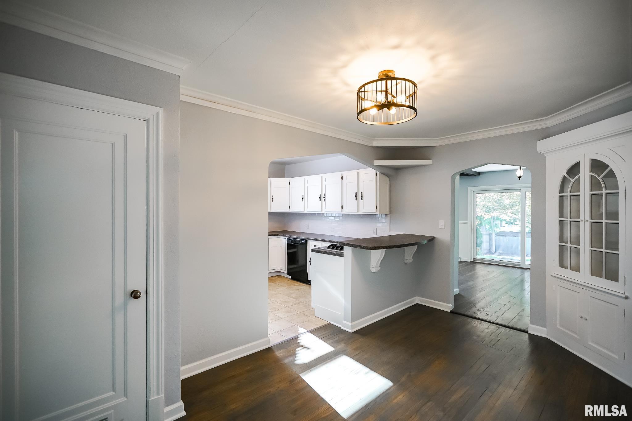 1101 West Ridge Road Peoria, IL 61614 - Photo 17 of 99 Gallery Image 17