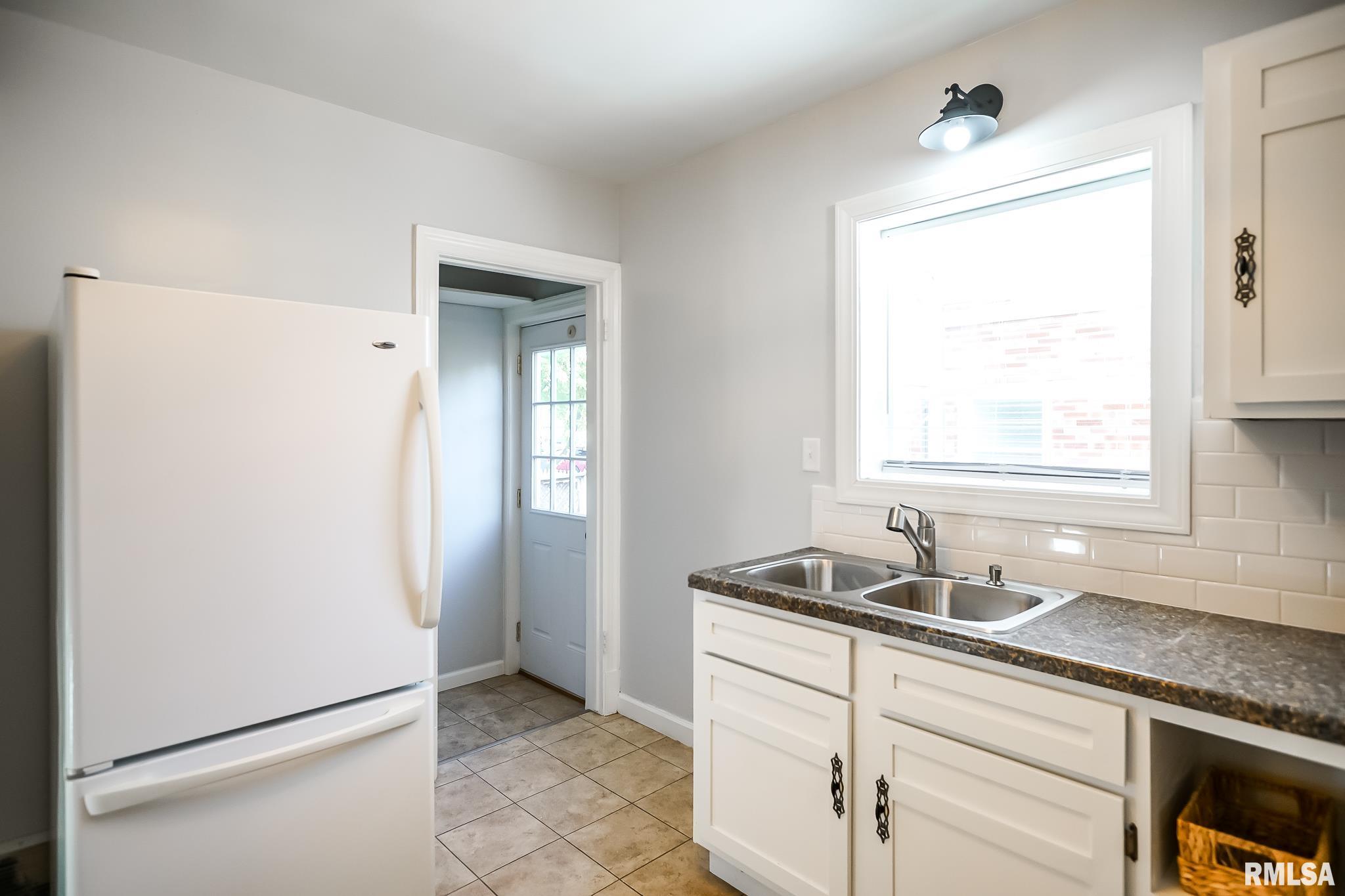 1101 West Ridge Road Peoria, IL 61614 - Photo 33 of 99 Gallery Image 33