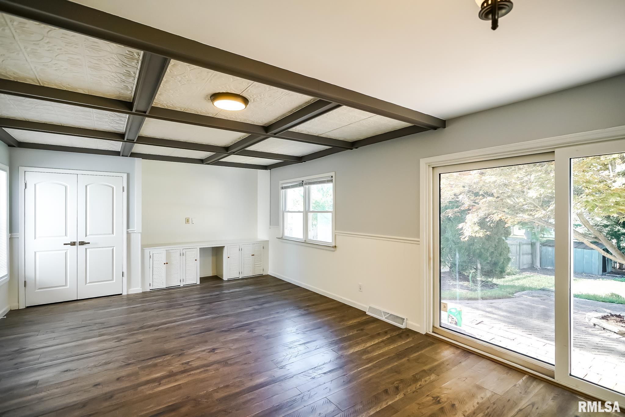 1101 West Ridge Road Peoria, IL 61614 - Photo 36 of 99 Gallery Image 36