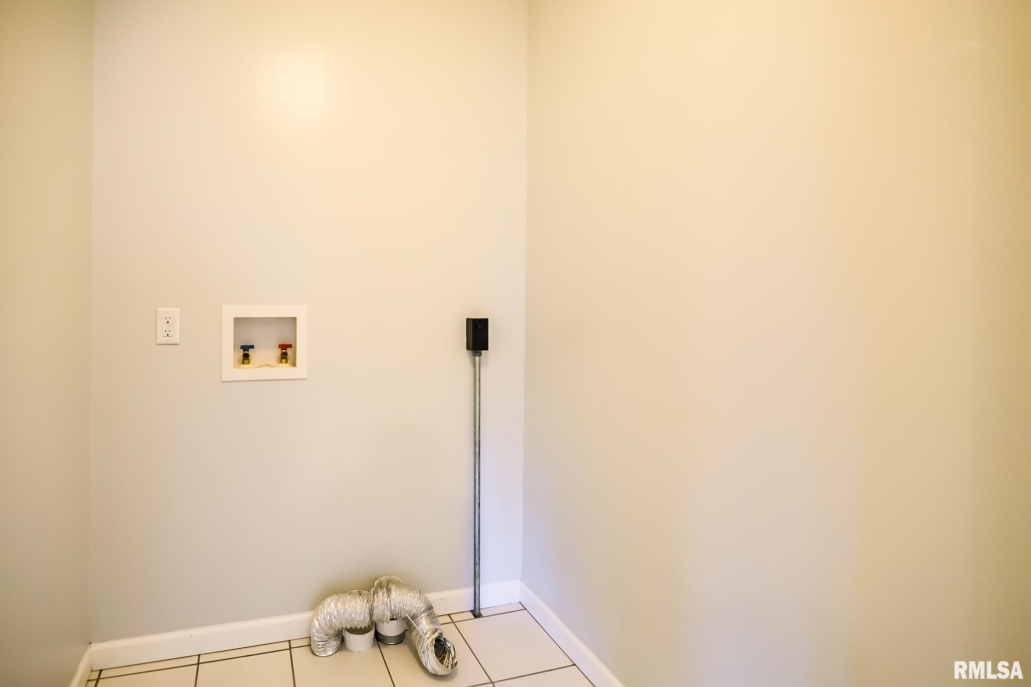 1101 West Ridge Road Peoria, IL 61614 - Photo 44 of 99 Gallery Image 44