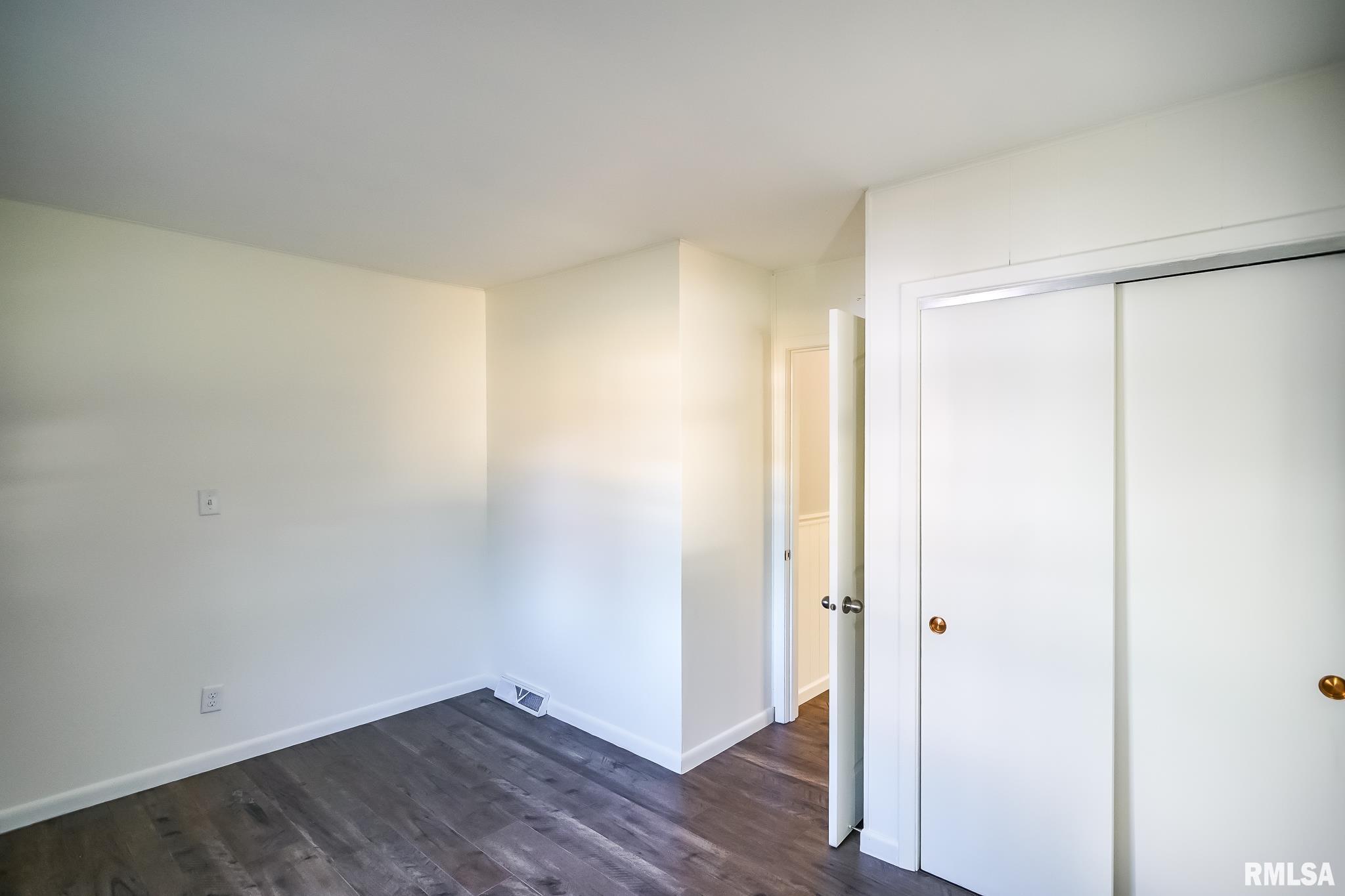 1101 West Ridge Road Peoria, IL 61614 - Photo 49 of 99 Gallery Image 49