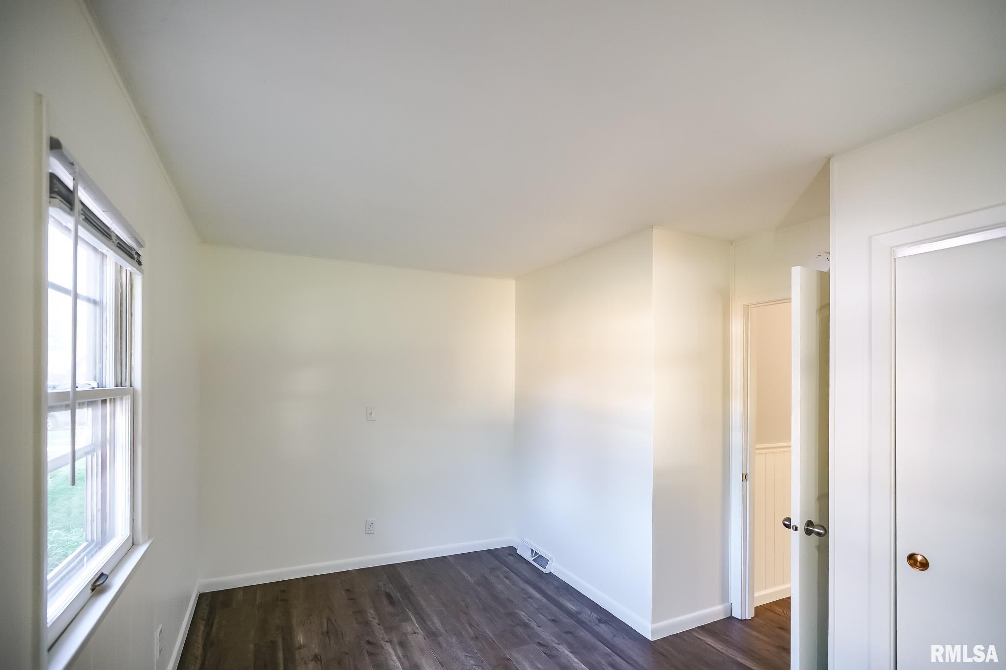 1101 West Ridge Road Peoria, IL 61614 - Photo 50 of 99 Gallery Image 50