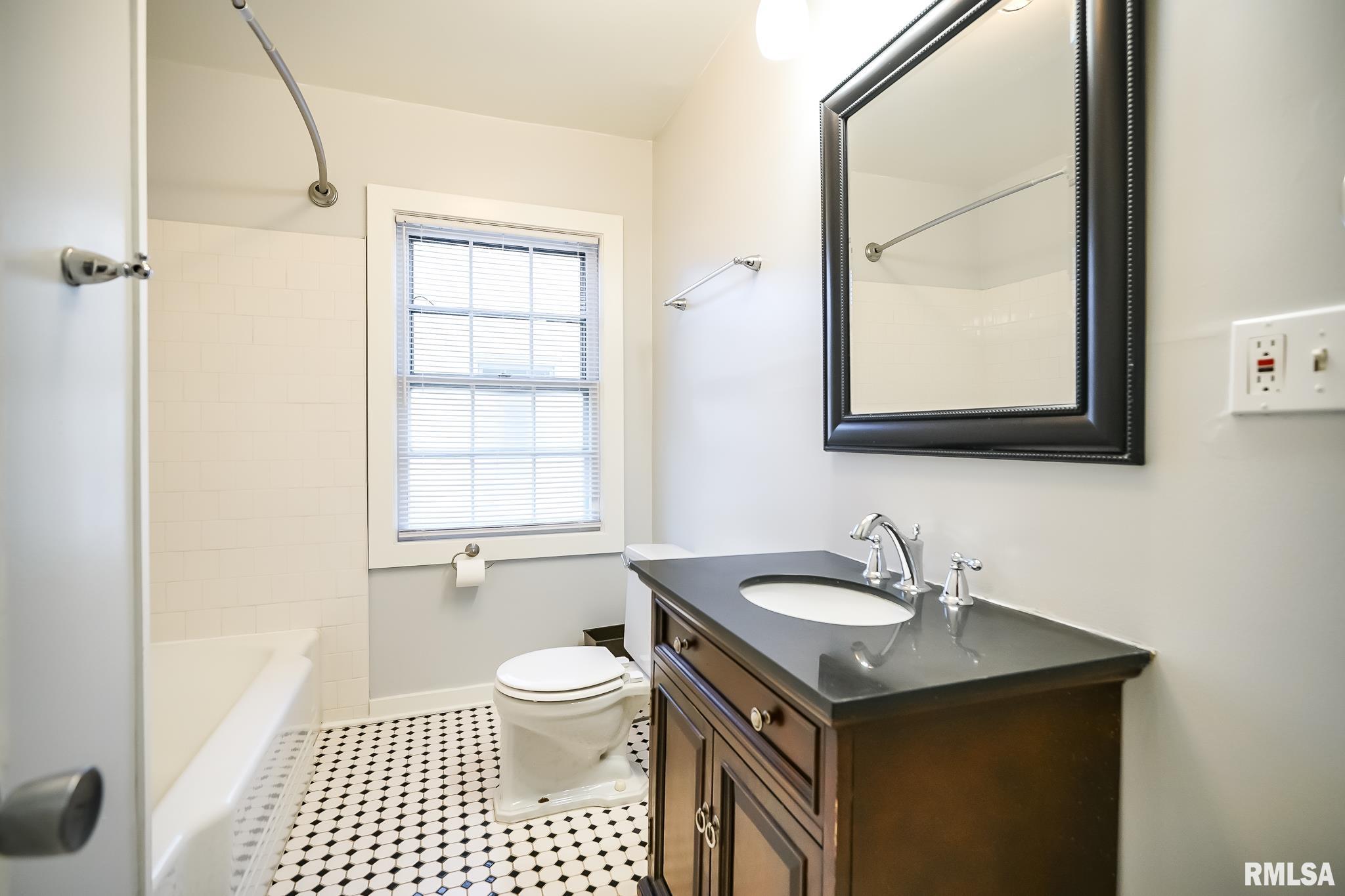 1101 West Ridge Road Peoria, IL 61614 - Photo 57 of 99 Gallery Image 57