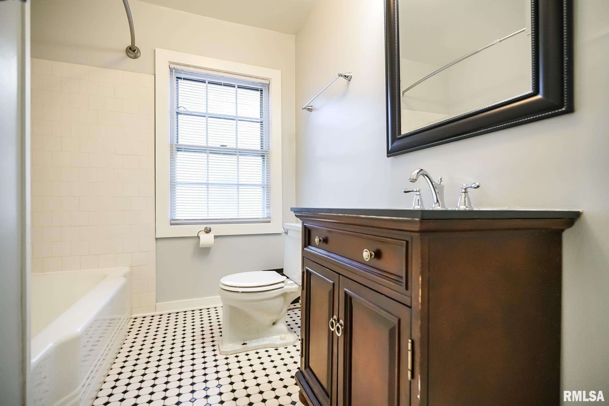 1101 West Ridge Road Peoria, IL 61614 - Photo 59 of 99 Gallery Image 59