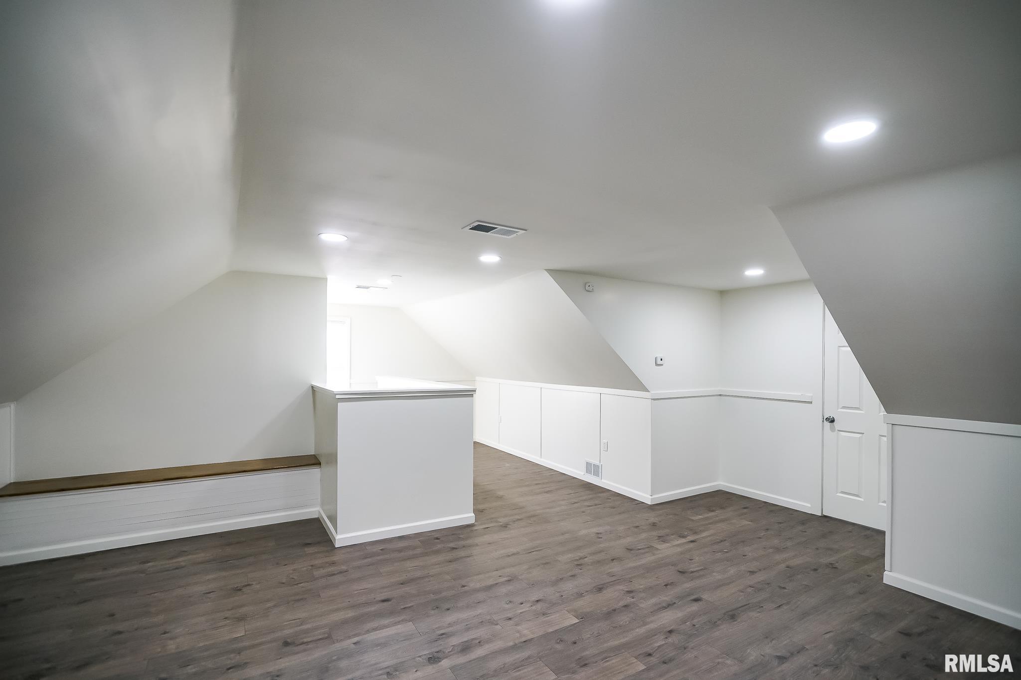 1101 West Ridge Road Peoria, IL 61614 - Photo 71 of 99 Gallery Image 71