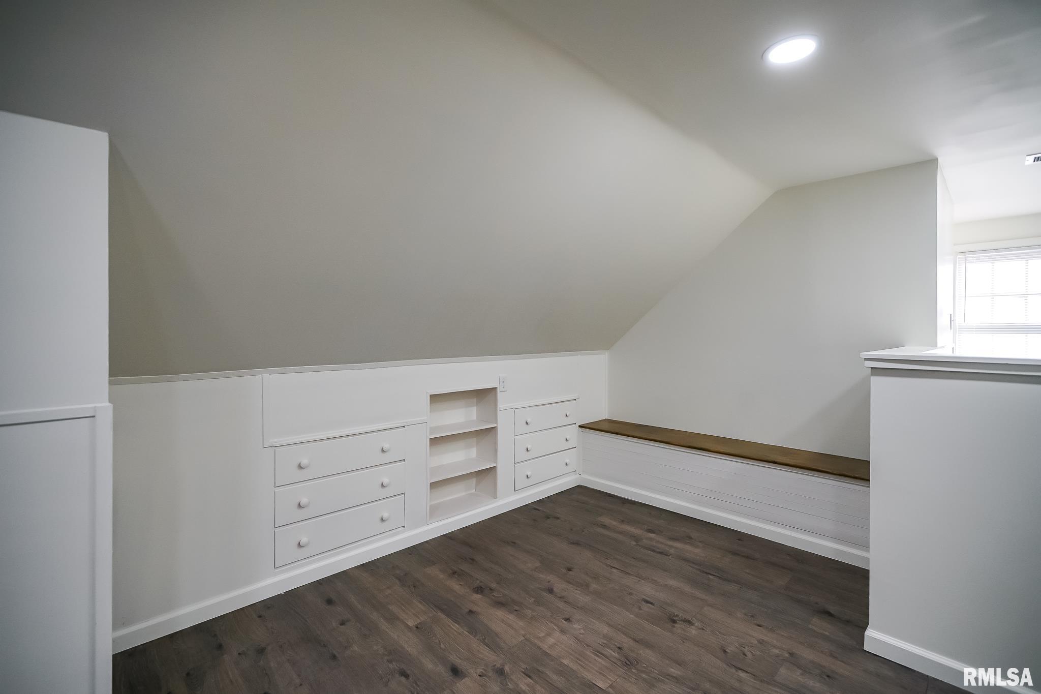 1101 West Ridge Road Peoria, IL 61614 - Photo 73 of 99 Gallery Image 73