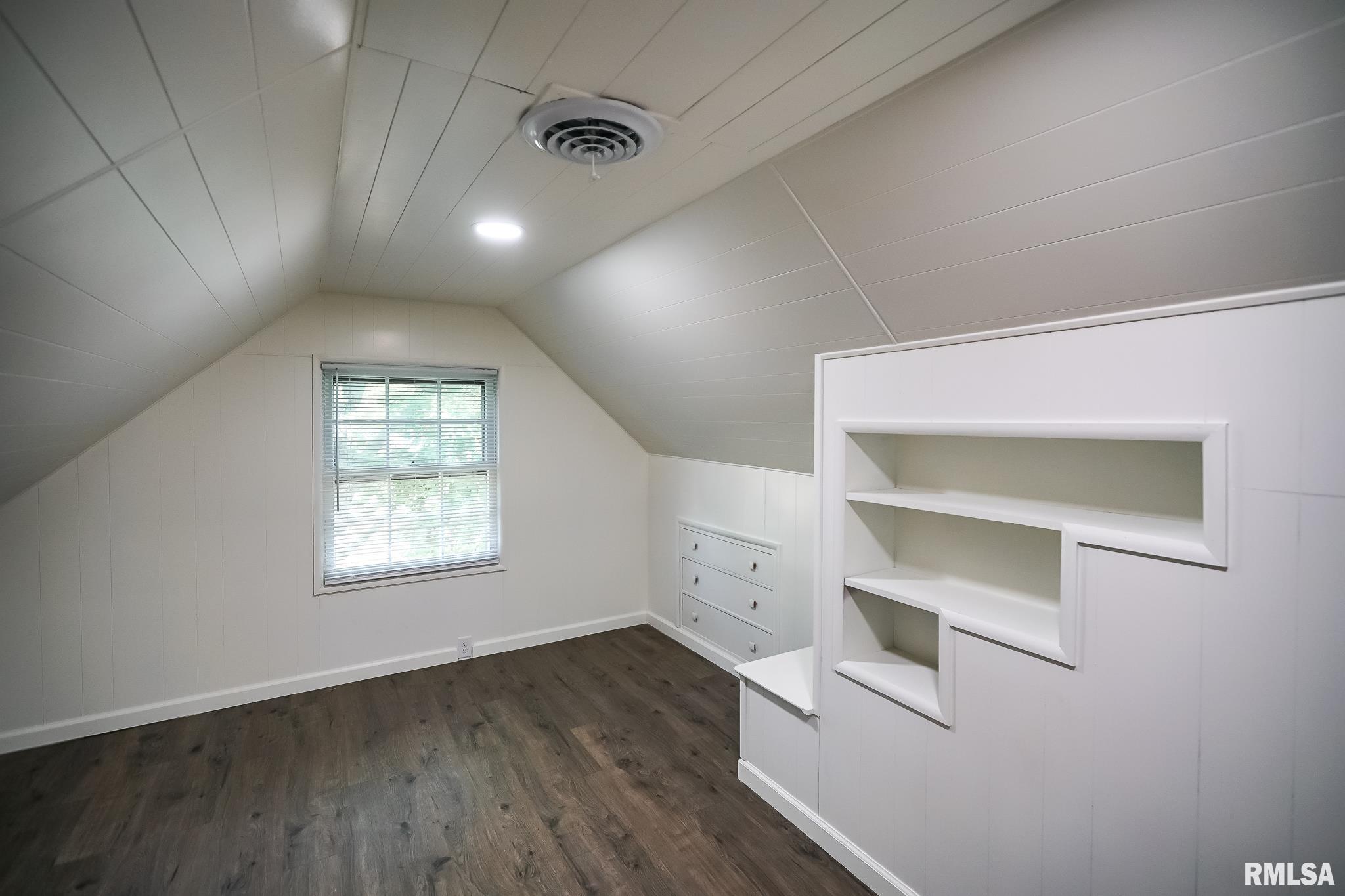 1101 West Ridge Road Peoria, IL 61614 - Photo 74 of 99 Gallery Image 74