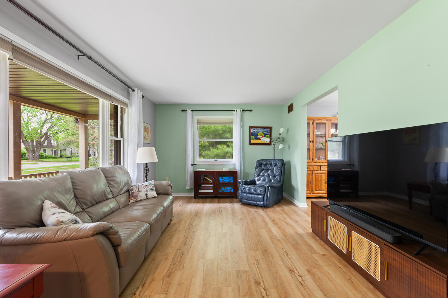 1302 North Freer Road Chelsea, MI 48118 - Photo 8 of 65 132 N Freer Rd - Chelsea - 1022