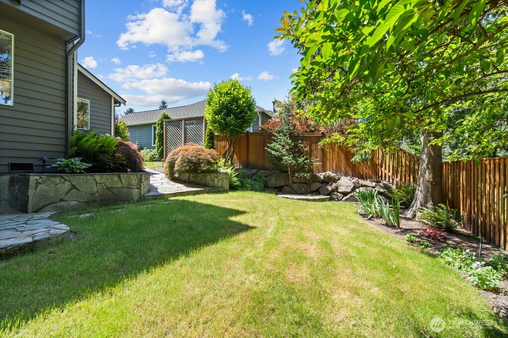 15732 111th Avenue Northeast Bothell, WA 98011 - Photo 37 of 40