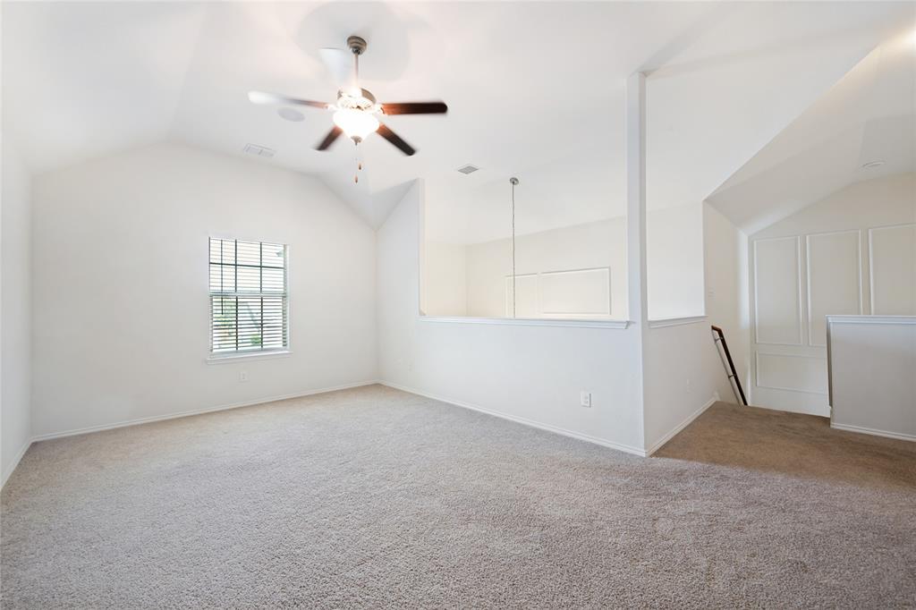 13216 Ragged Spur Court Fort Worth, TX 76052 - Photo 18 of 37