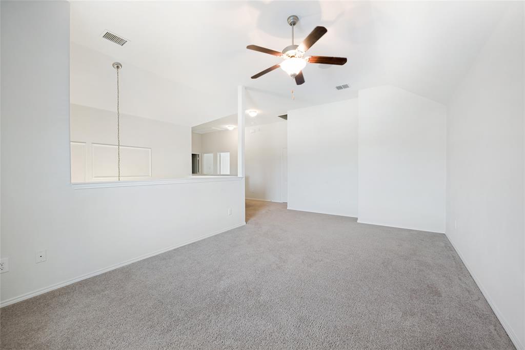 13216 Ragged Spur Court Fort Worth, TX 76052 - Photo 19 of 37