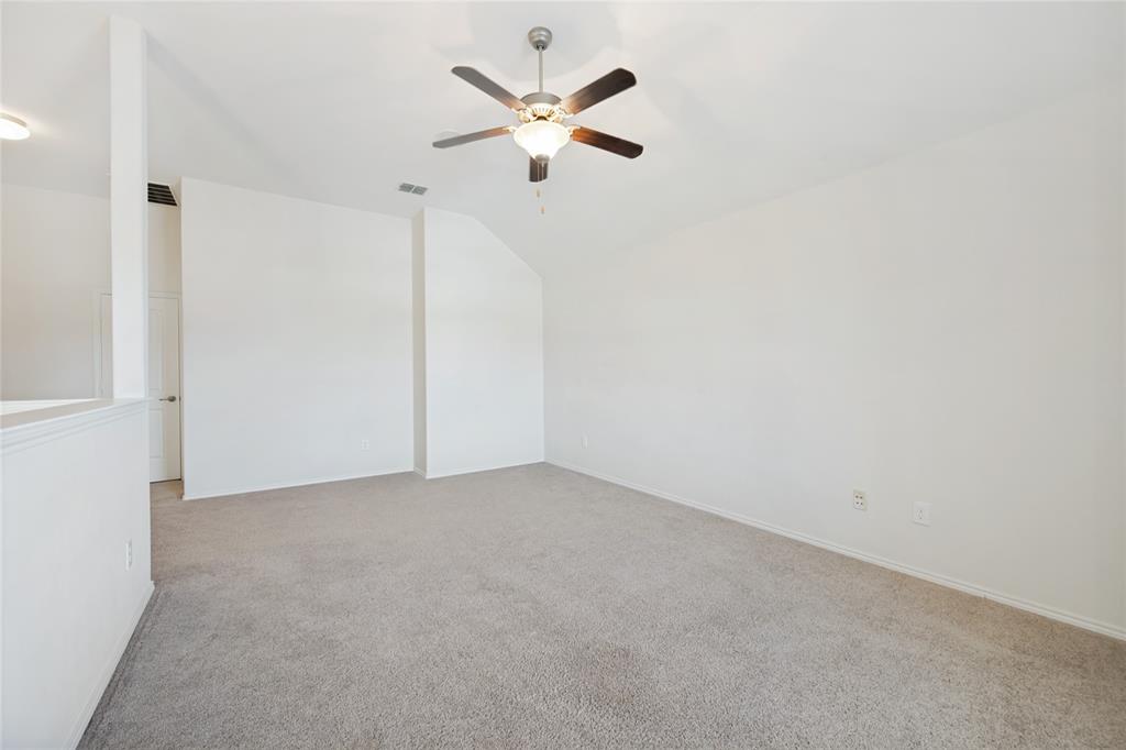 13216 Ragged Spur Court Fort Worth, TX 76052 - Photo 20 of 37