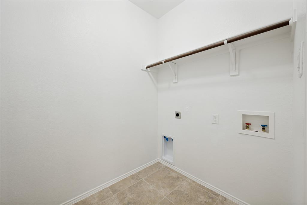 13216 Ragged Spur Court Fort Worth, TX 76052 - Photo 25 of 37