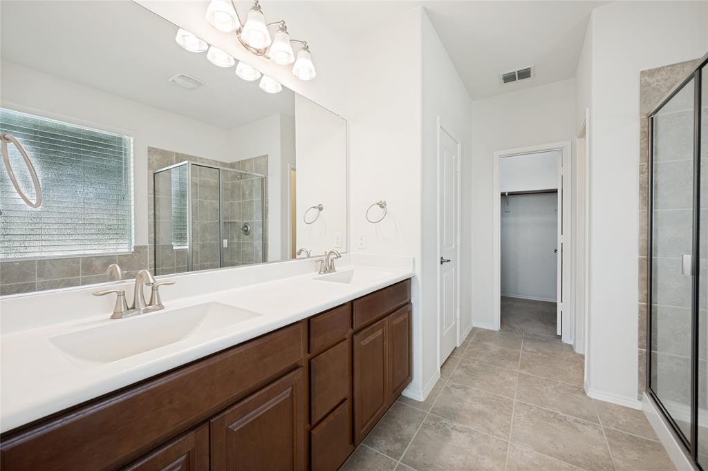 13216 Ragged Spur Court Fort Worth, TX 76052 - Photo 32 of 37