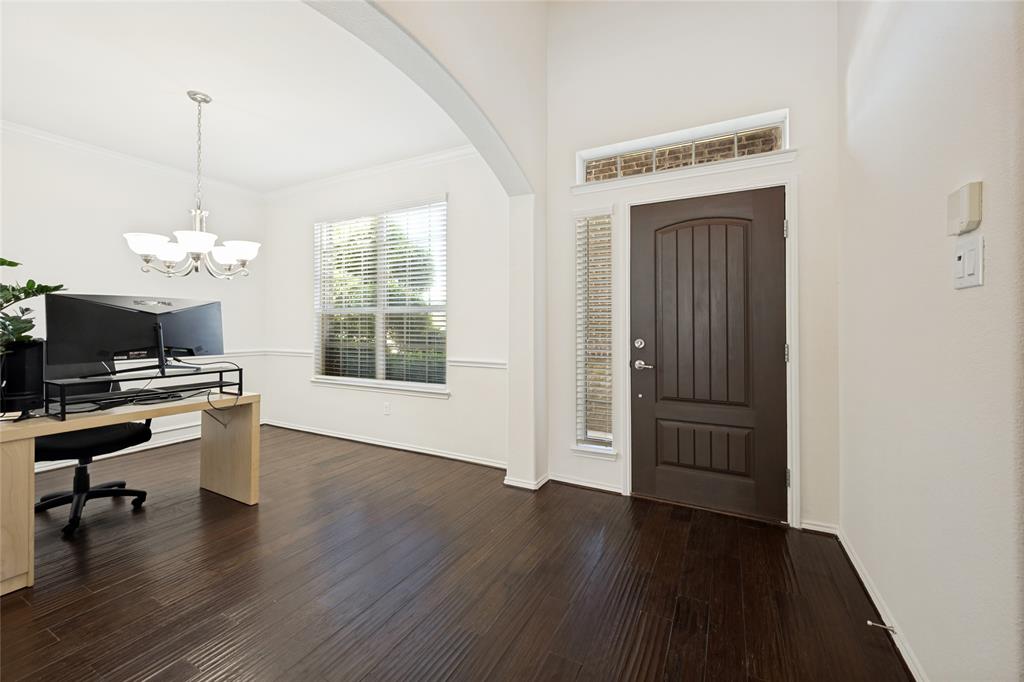 13216 Ragged Spur Court Fort Worth, TX 76052 - Photo 4 of 37