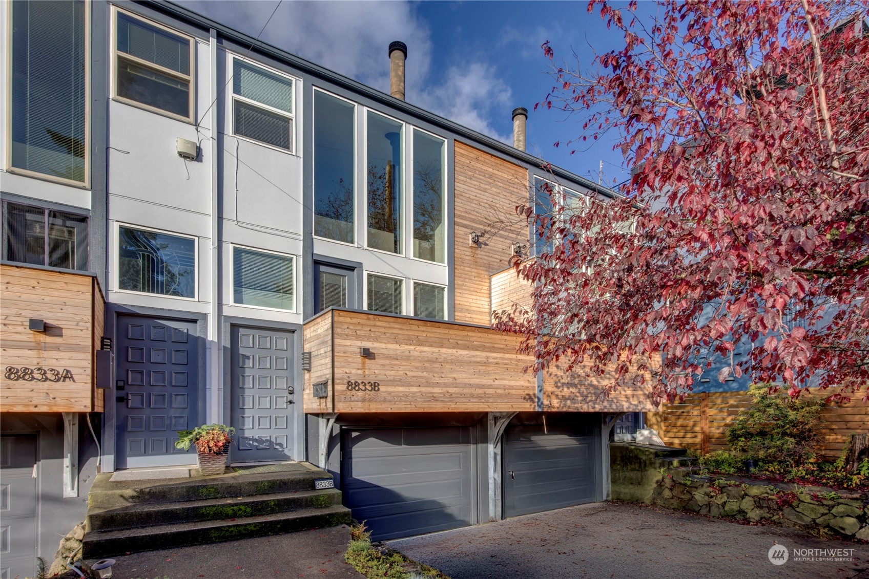 8833 North Midvale Place Seattle, WA 98103 - Photo 2 of 30