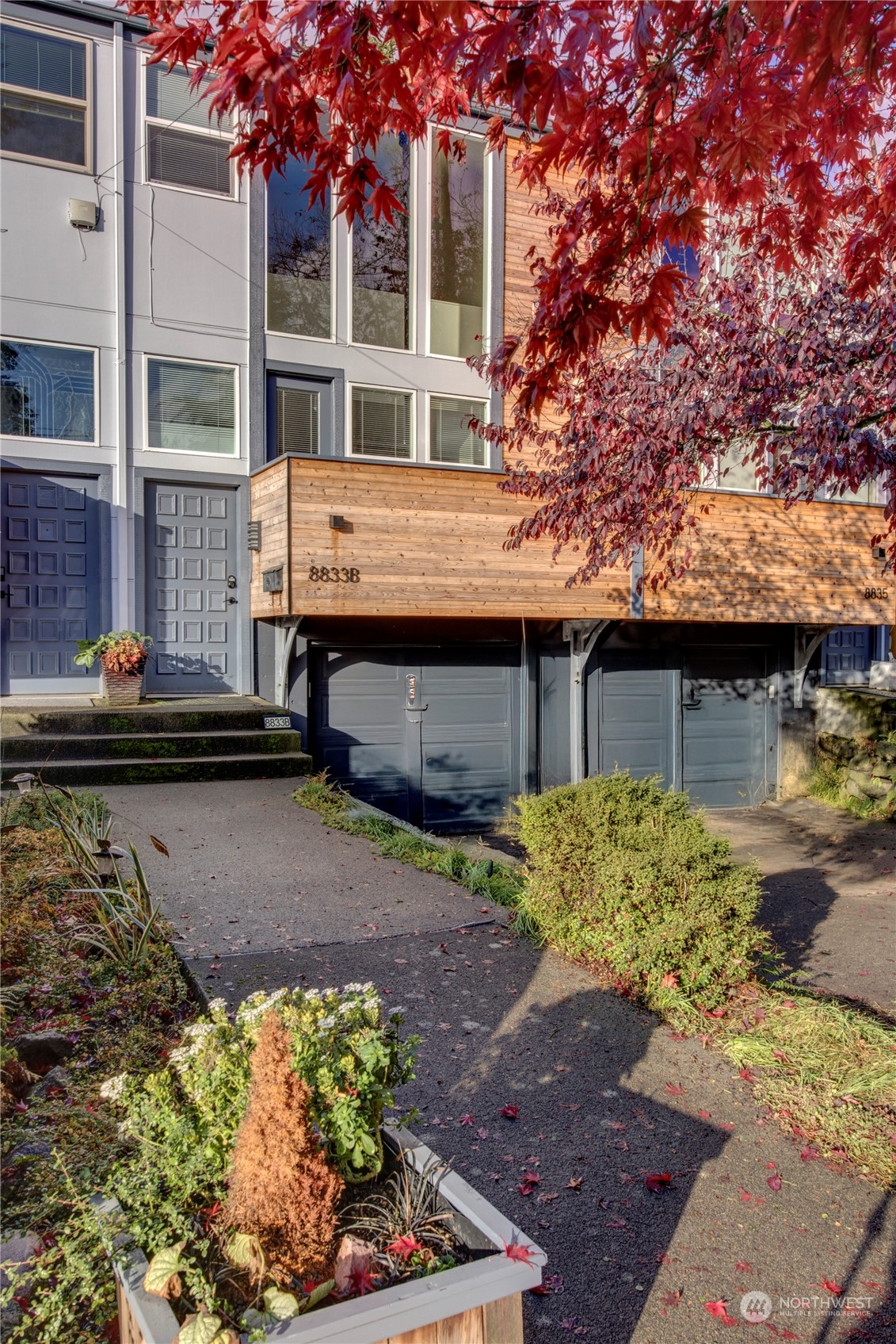 8833 North Midvale Place Seattle, WA 98103 - Photo 3 of 30