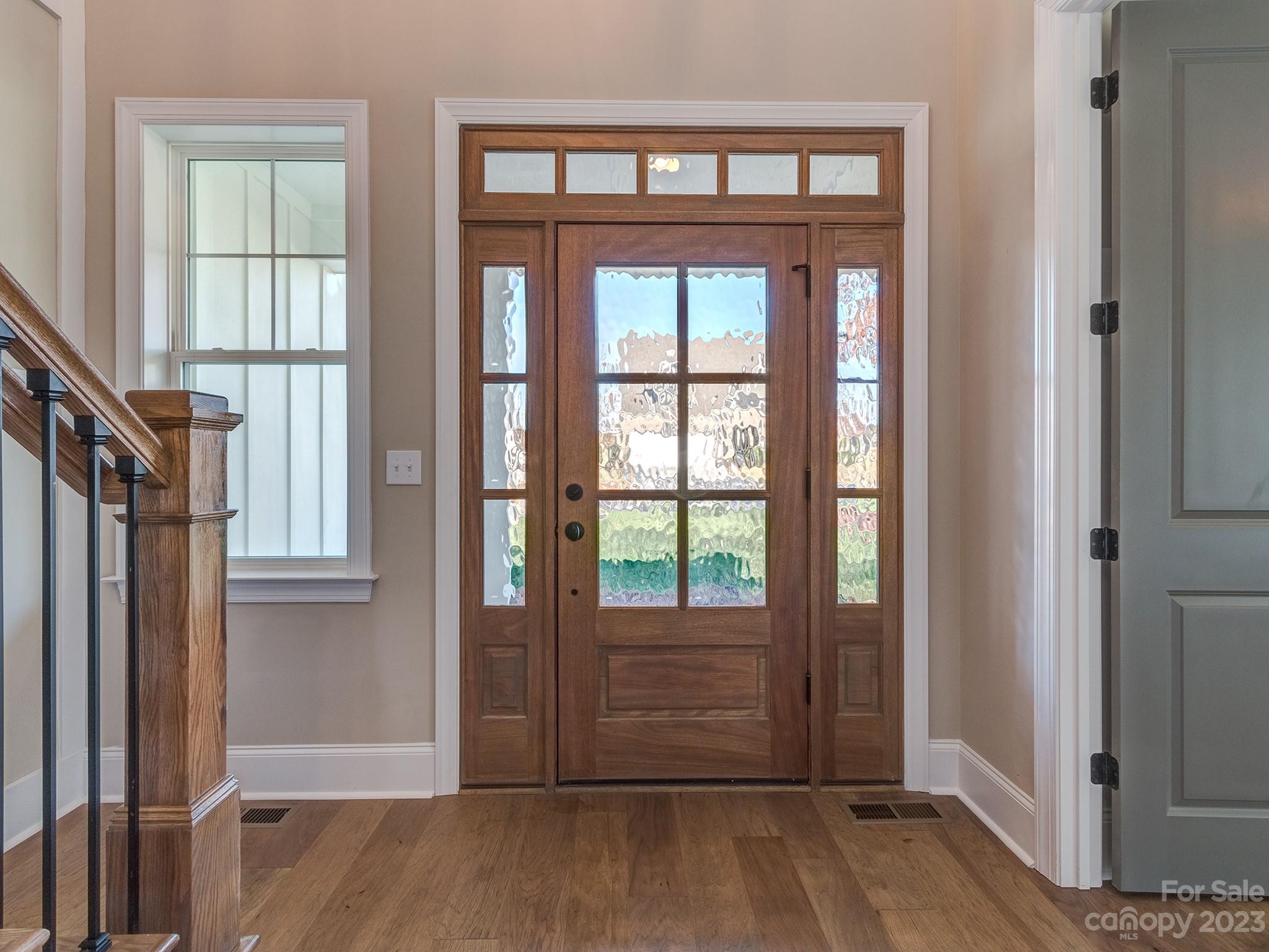 16842 Harbor View Road Charlotte, NC 28278 - Photo 5 of 29 Gallery Image 5