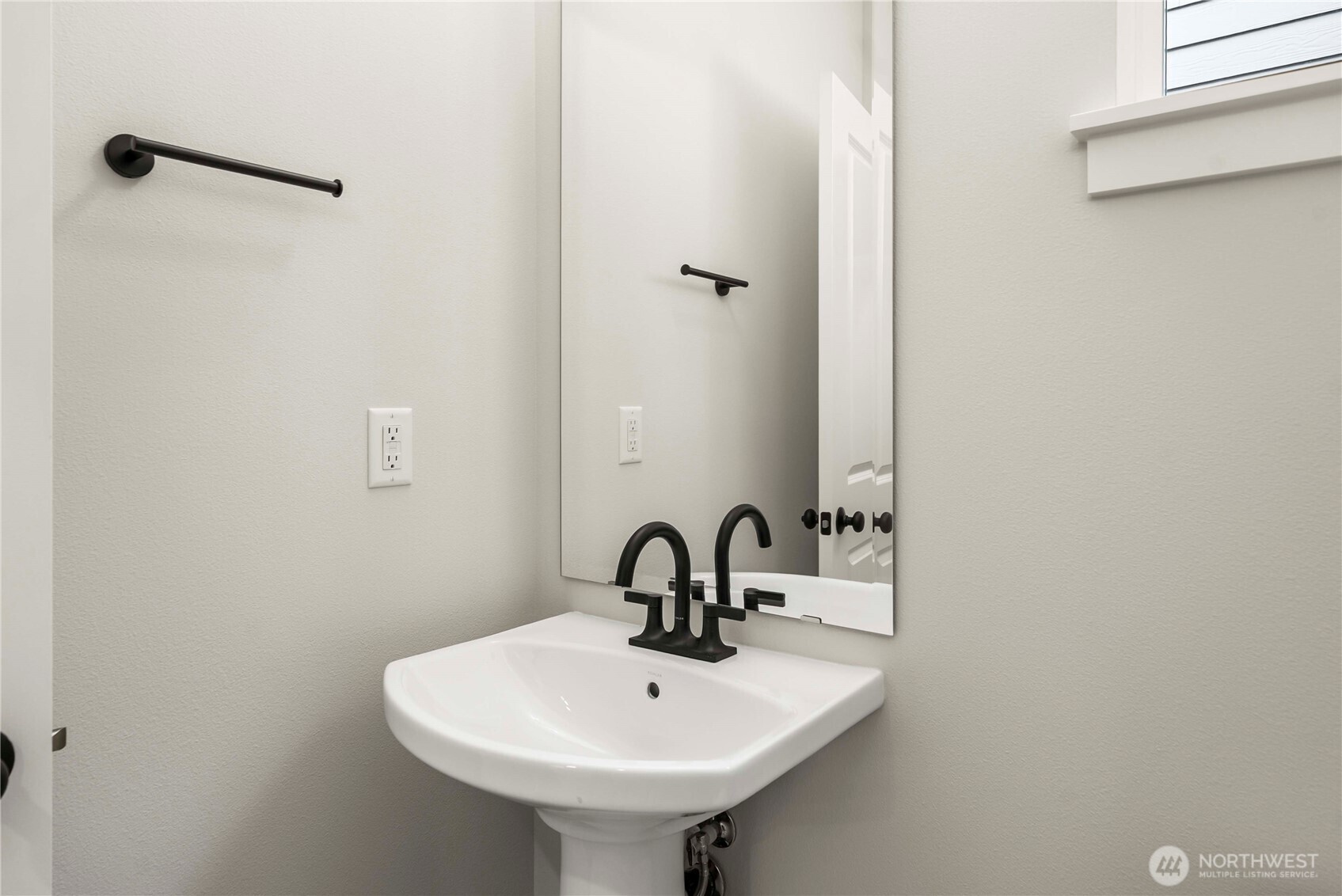 4267 Aberdeen Way Northeast Renton, WA 98056 - Photo 18 of 39 Gallery Image 18