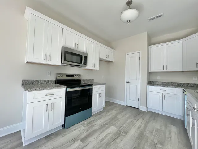 $295,000 | 1204 Log Cabin Road, Loris, SC 29569