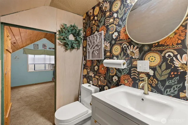 $350,000 | 610 Barnhart Street, Raymond, WA 98577