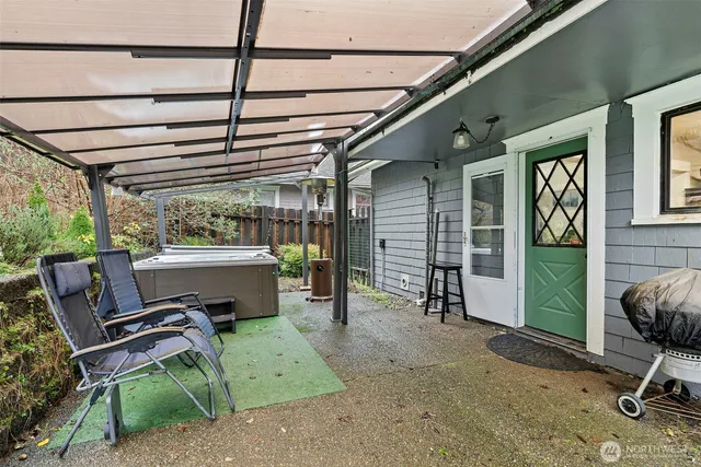 $350,000 | 610 Barnhart Street, Raymond, WA 98577