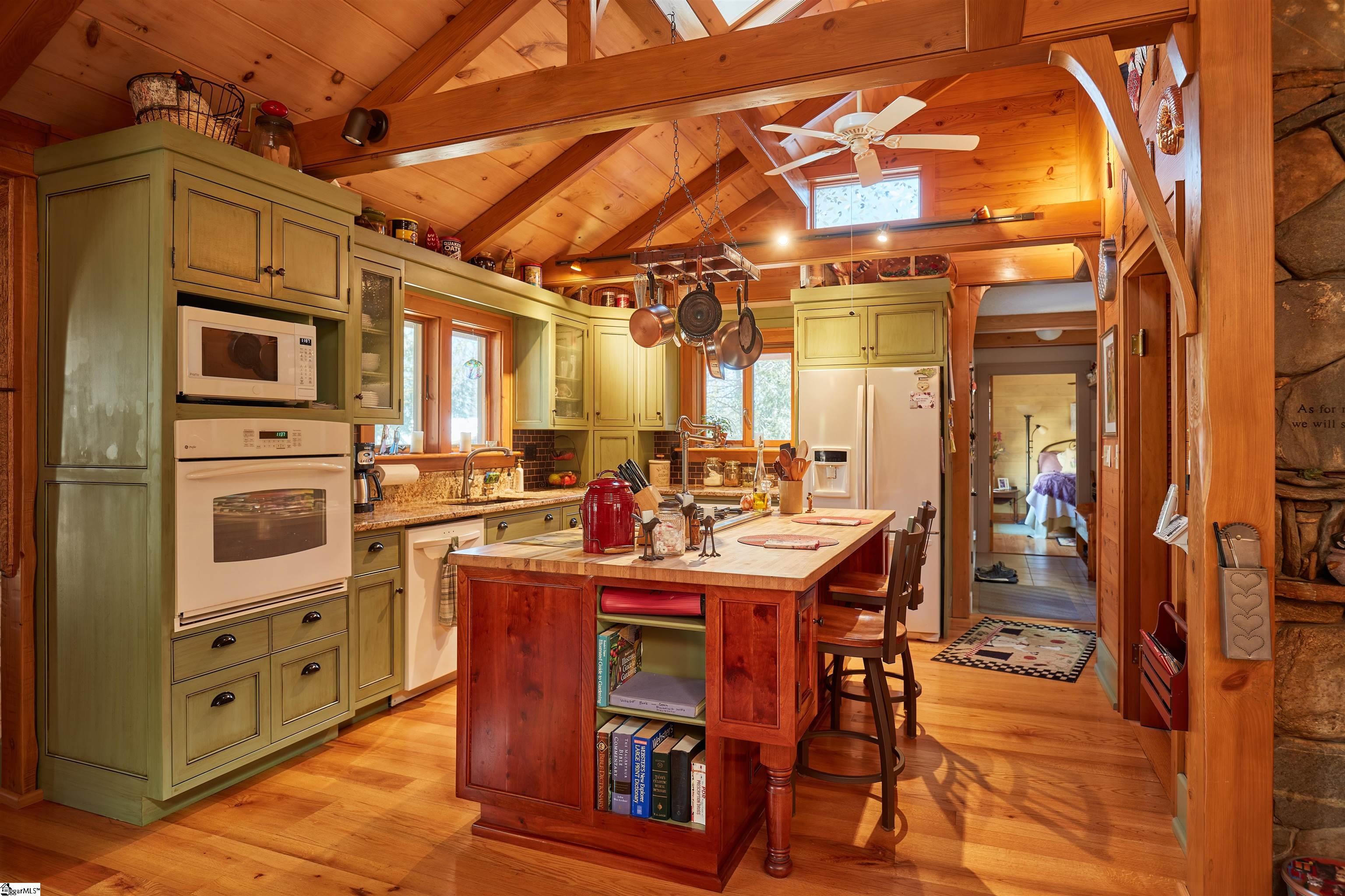 1354 Burgess Road Mill Spring, NC 28756 - Photo 21 of 34 Gallery Image 21
