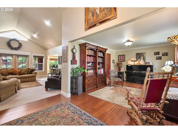 $799,000 | 915 Petry Lane, Baker City, OR 97814