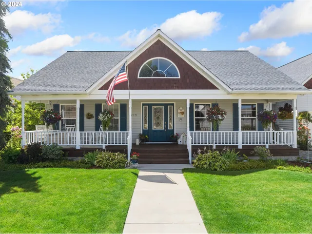 $799,000 | 915 Petry Lane, Baker City, OR 97814