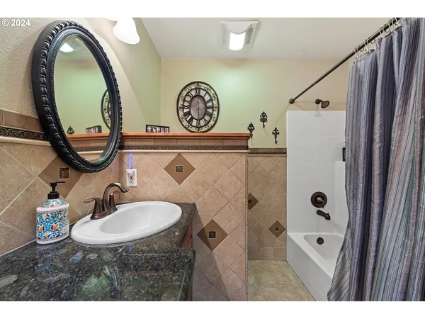 $799,000 | 915 Petry Lane, Baker City, OR 97814