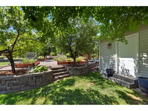 $799,000 | 915 Petry Lane, Baker City, OR 97814
