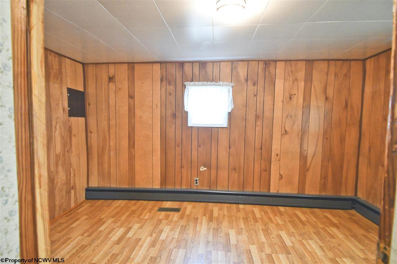 255 Valley Reedsville Wv 26547 Reedsville, WV 26547 - Photo 10 of 25 Gallery Image 10