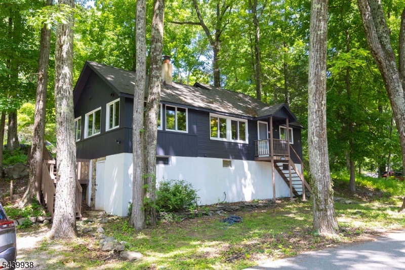19 Lonaconing Road Vernon, NJ 07422 - Photo 1 of 23