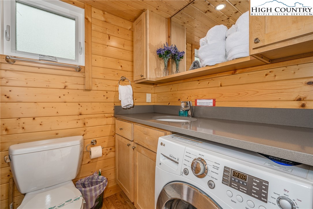 591-611 Locust Gap Road Vilas, NC 28692 - Photo 16 of 50 Gallery Image 16