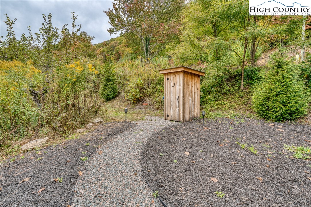 591-611 Locust Gap Road Vilas, NC 28692 - Photo 43 of 50 Gallery Image 43