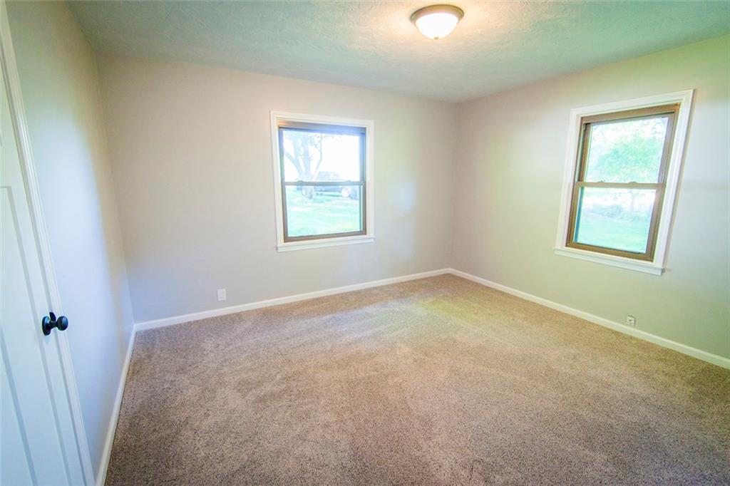 1033 South Pendleton Avenue Pendleton, IN 46064 - Photo 28 of 36