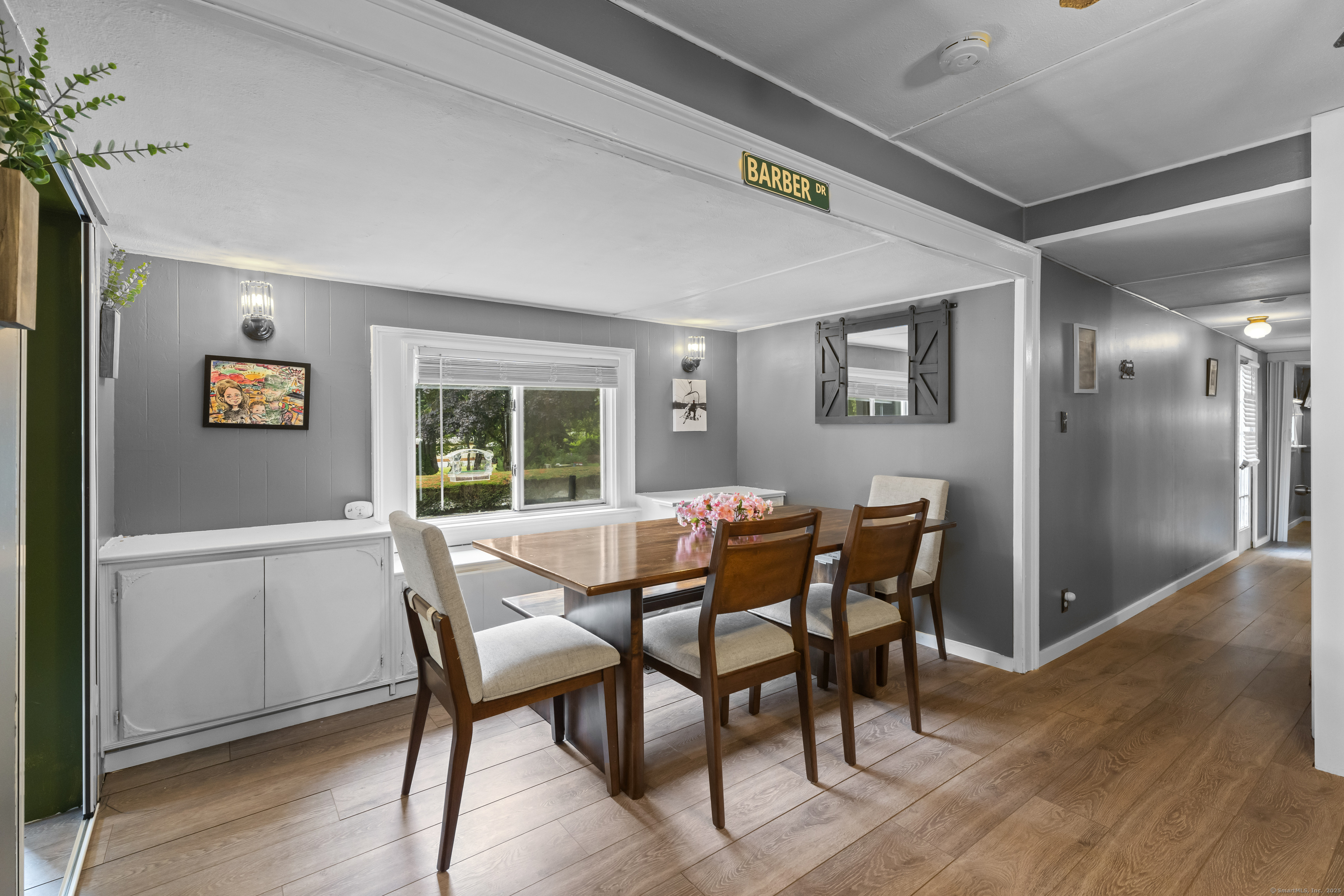 133 West Main Street, Unit MV1 Clinton, CT 06413 - Photo 7 of 36 a dining room with furniture and window