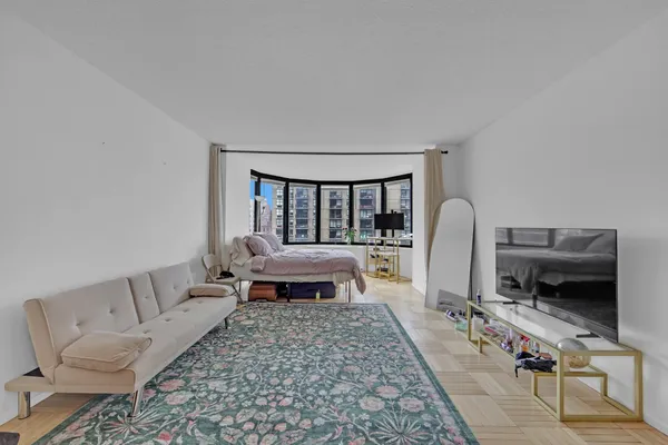 $4,100 | 330 East 38th Street, Unit 31H | Murray Hill