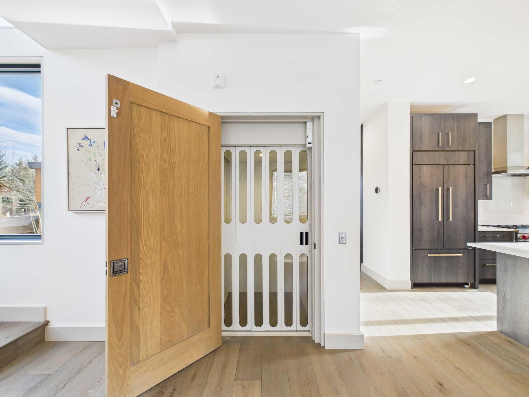 220 Bird Drive, Unit B Ketchum, ID 83340 - Photo 15 of 26 Elevator