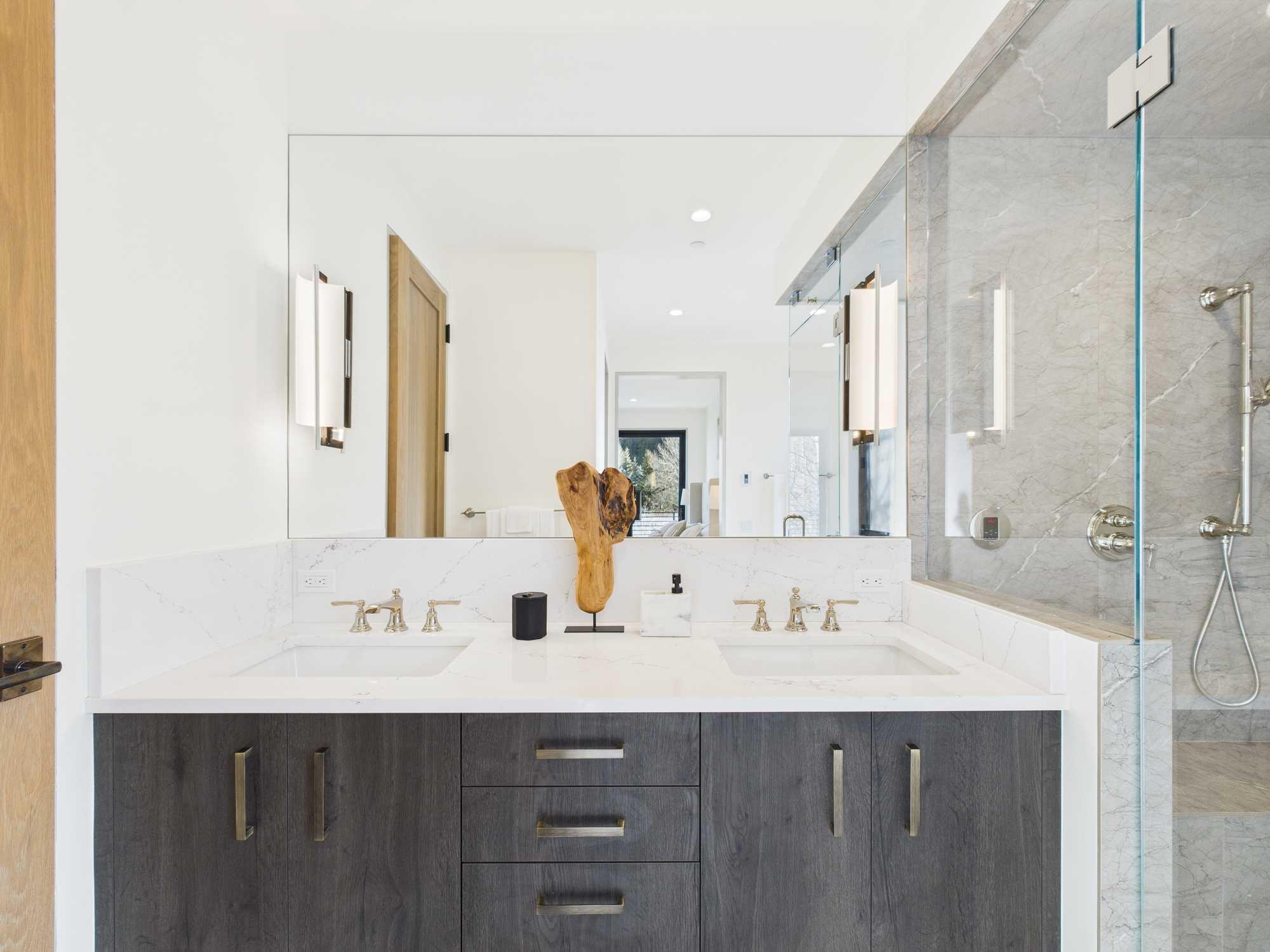 220 Bird Drive, Unit B Ketchum, ID 83340 - Photo 20 of 26 Primary Bath