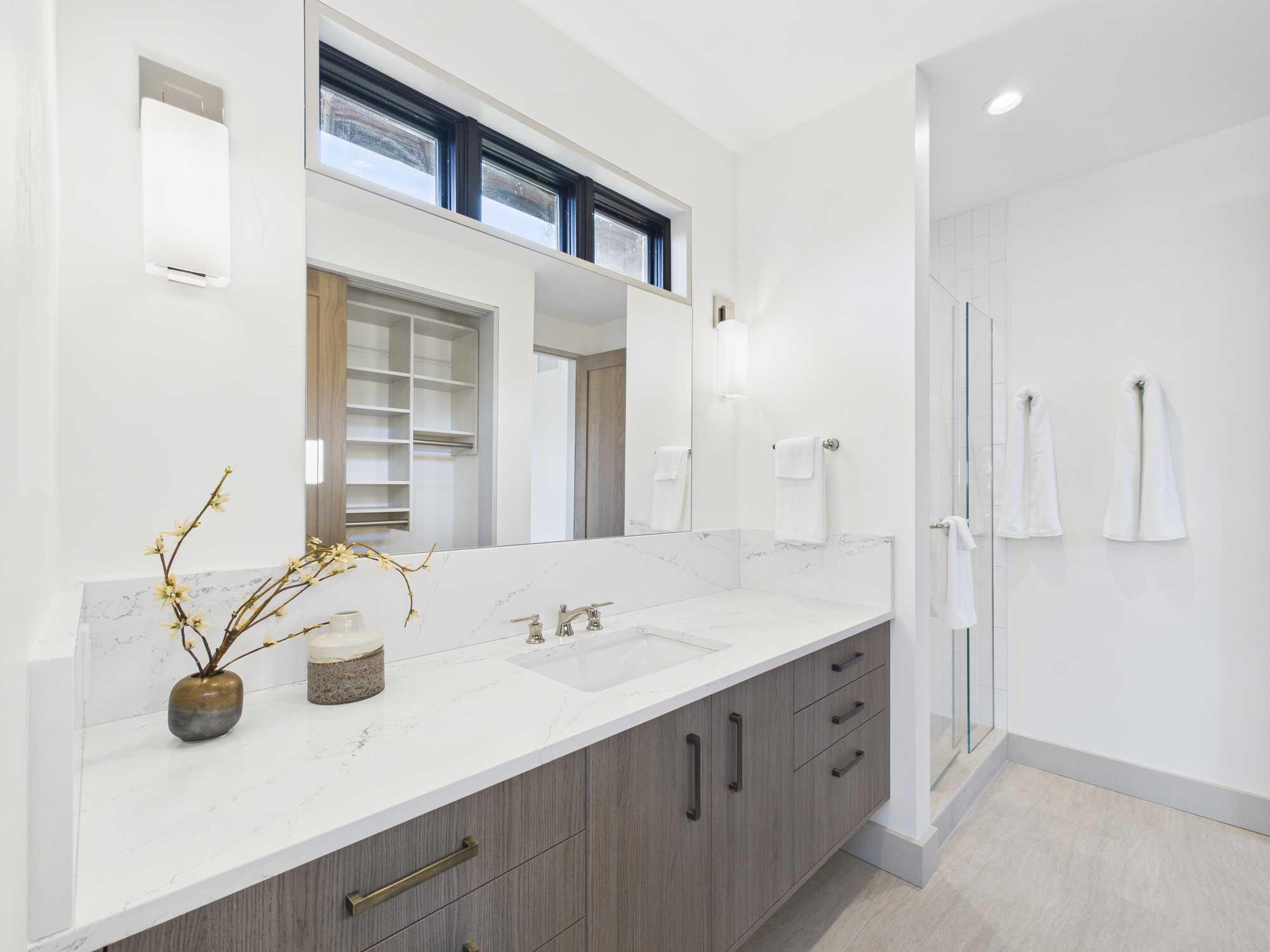 220 Bird Drive, Unit B Ketchum, ID 83340 - Photo 22 of 26 Third Floor Guest Bedroom Ensuite Bath