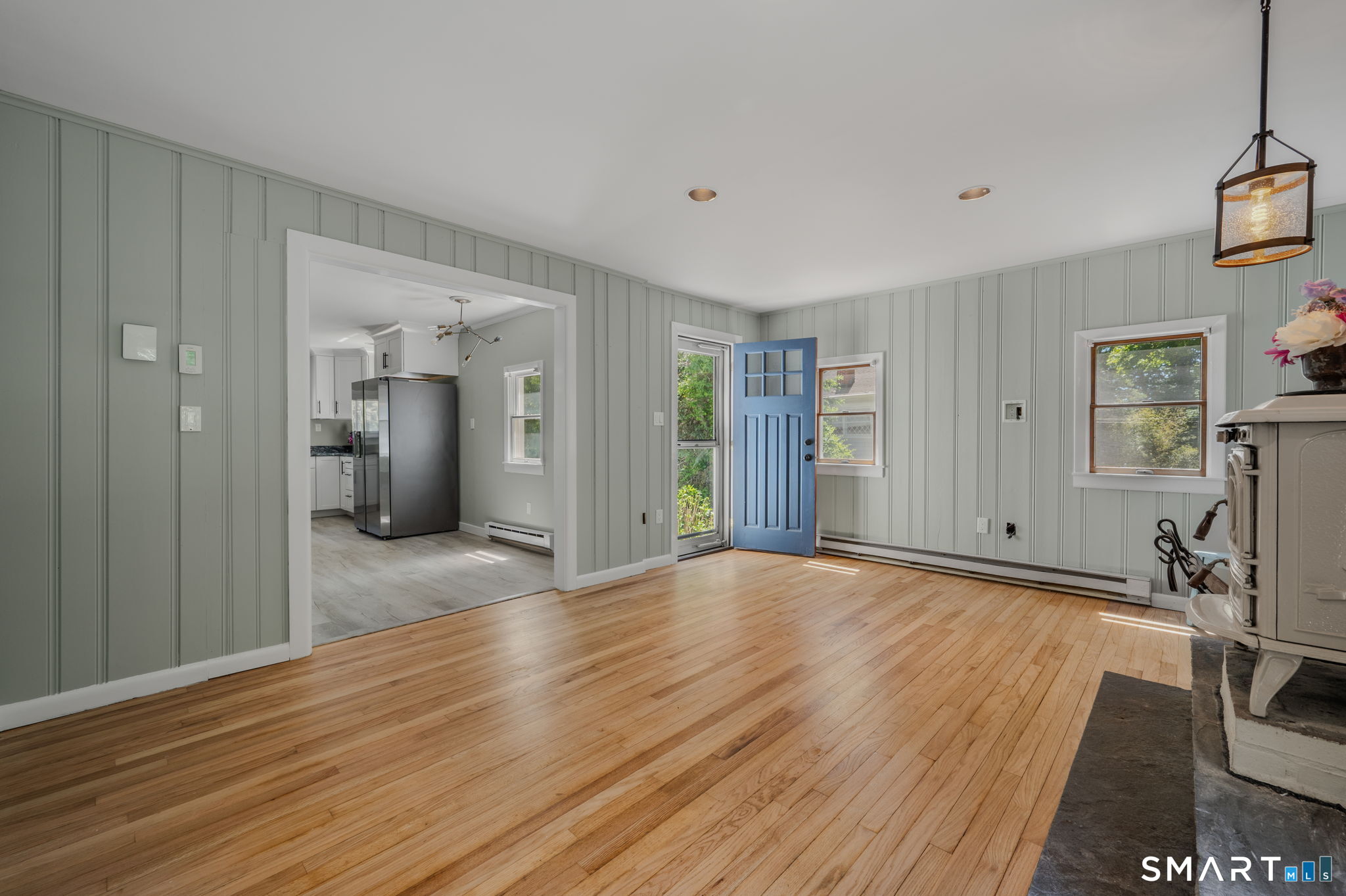 42 Shawandassee Road Waterford, CT 06385 - Photo 6 of 32