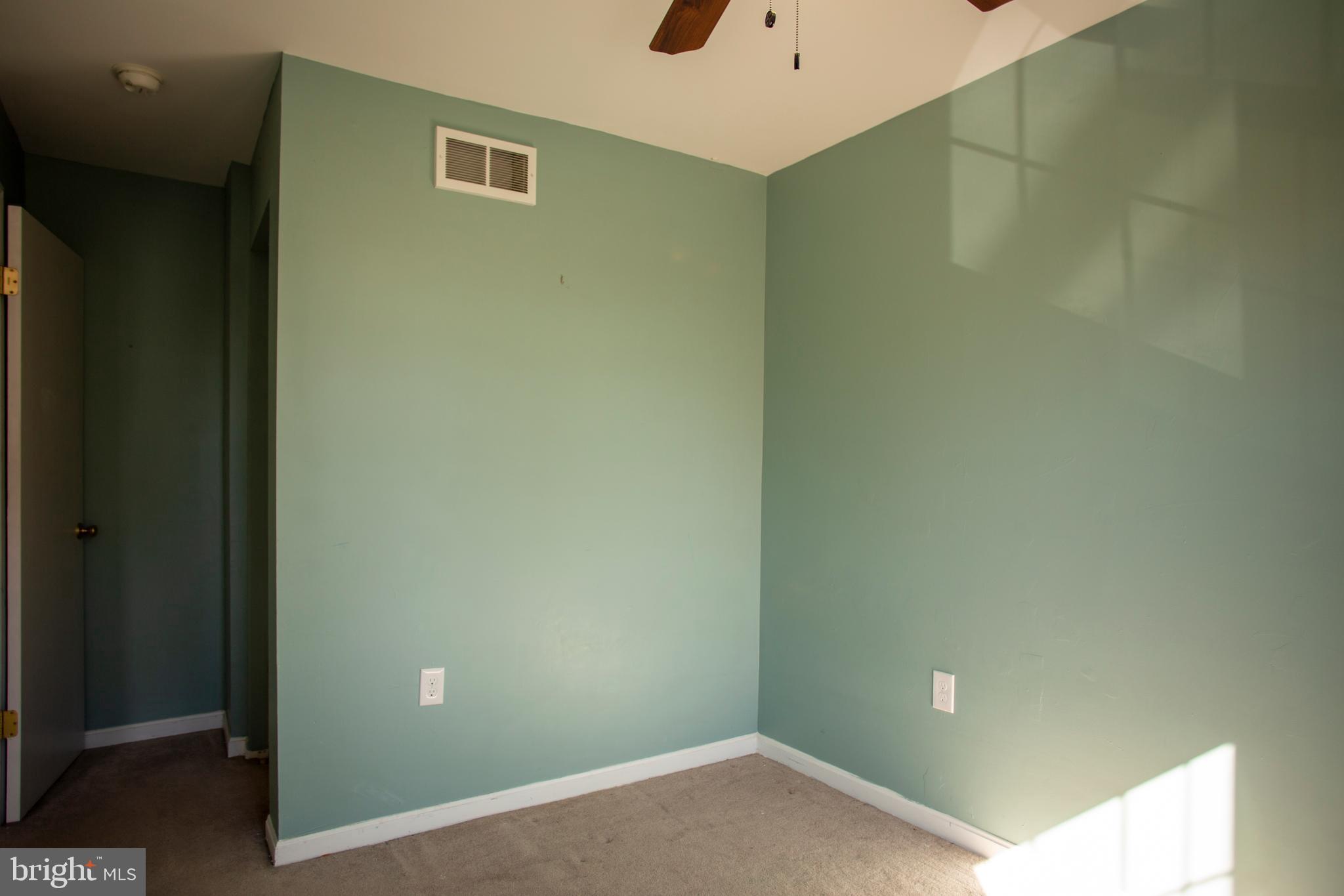 25716 Woodfield Road Damascus, MD 20872 - Photo 20 of 31 Gallery Image 20