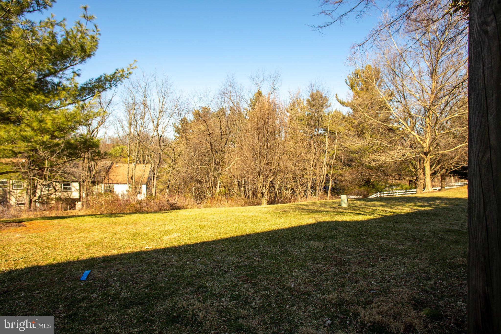 25716 Woodfield Road Damascus, MD 20872 - Photo 31 of 31 Open space behind unit