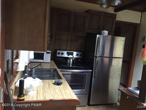 5192 Minks Pond Road Bushkill, PA 18324 - Photo 8 of 15 Gallery Image 8