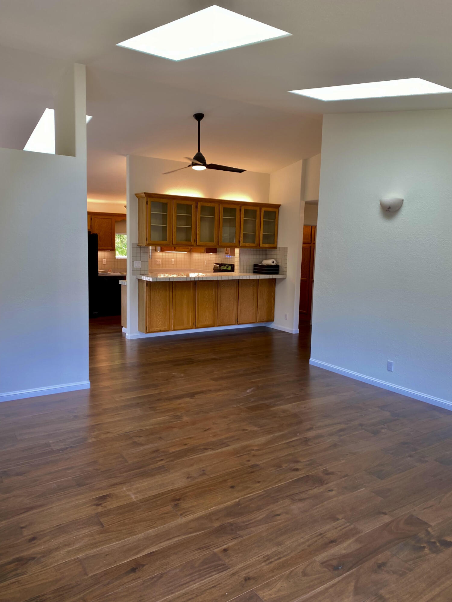 451 Spring Road Shelter Cove, CA 95589 - Photo 15 of 29 Living Room