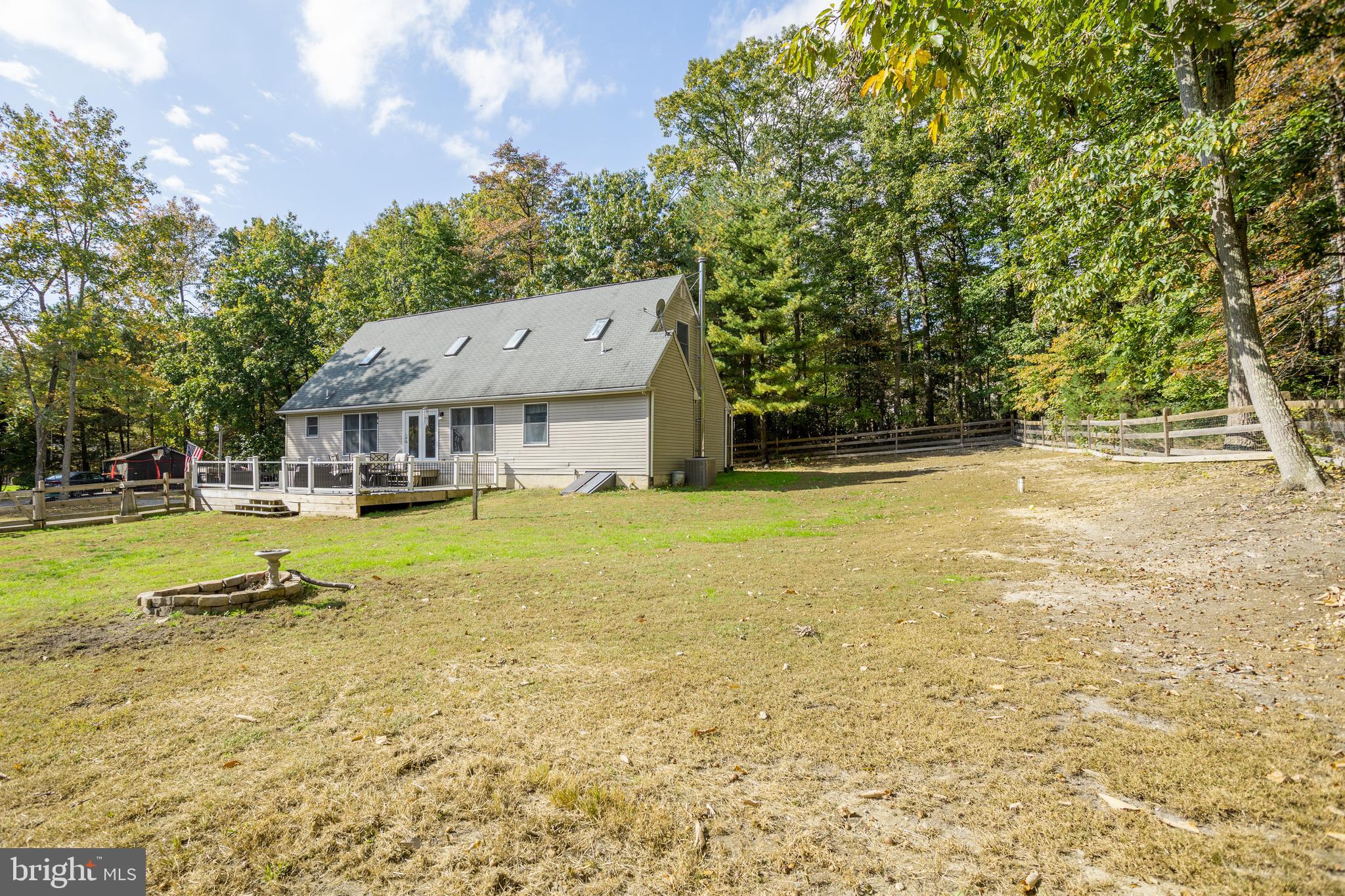 907 Old Elk Neck Road Elkton, MD 21921 - Photo 21 of 23 Large, fenced yard